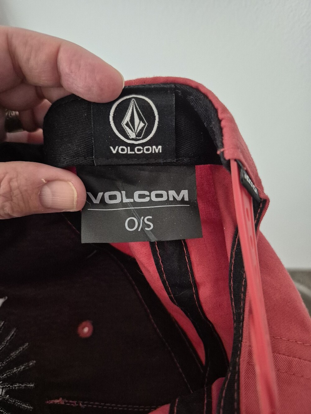 Volcom Hat Salmon - Picture 6 of 10